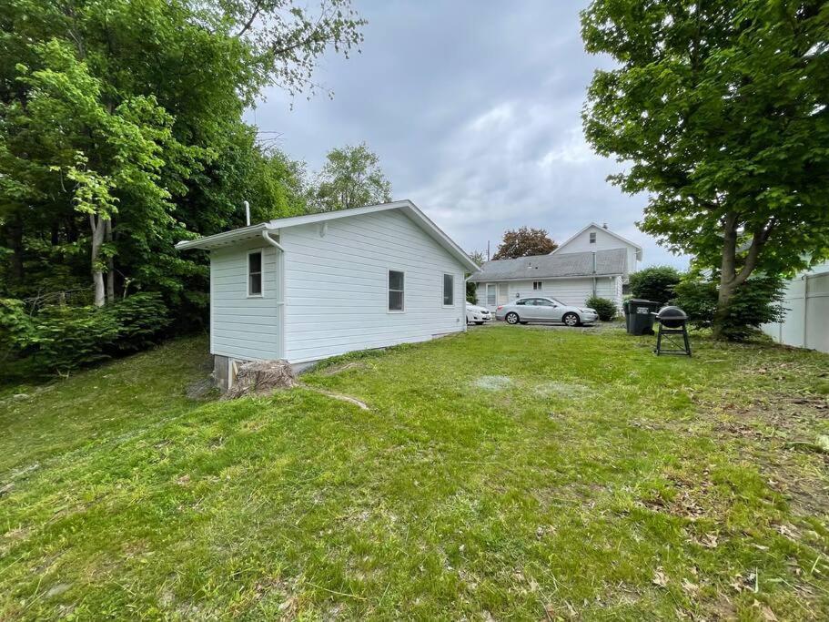 Campfire Cottage Fireplace, Fire Pit & No Chores! Kingston Exterior photo