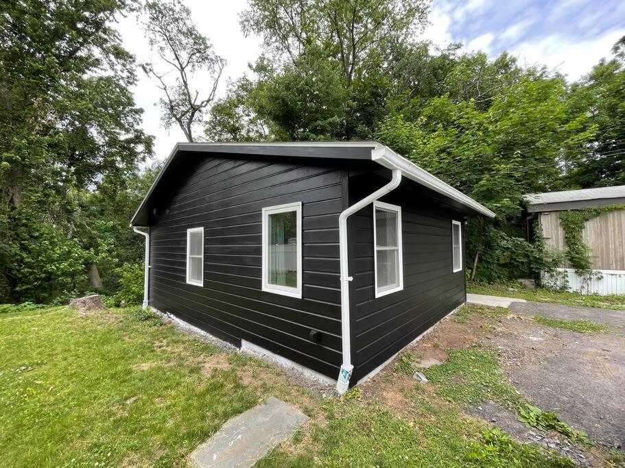 Campfire Cottage Fireplace, Fire Pit & No Chores! Kingston Exterior photo
